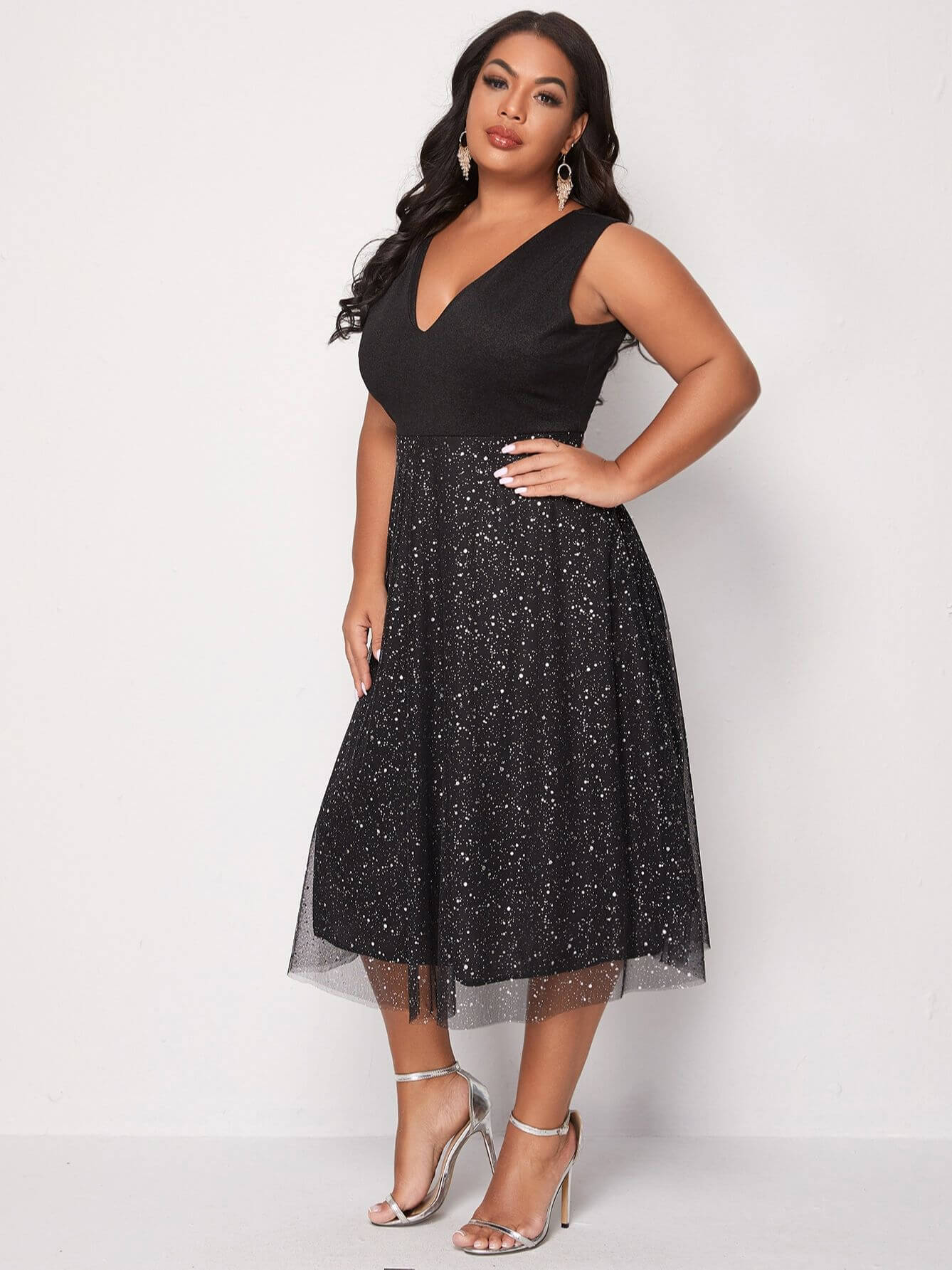 VESTIDO CURTO GENOVA - PLUS SIZE